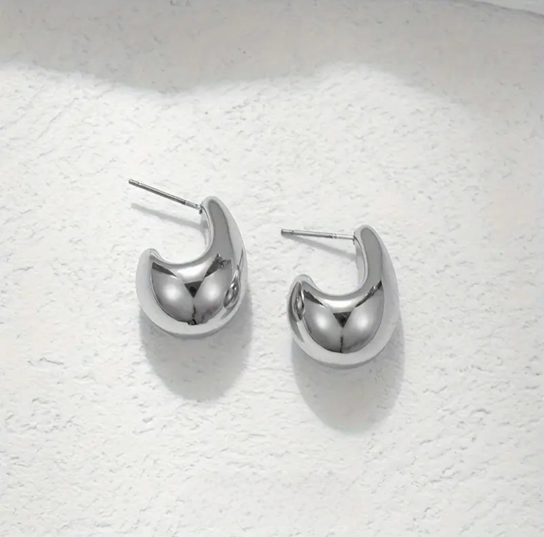 MoUi. New Silver Teardrop