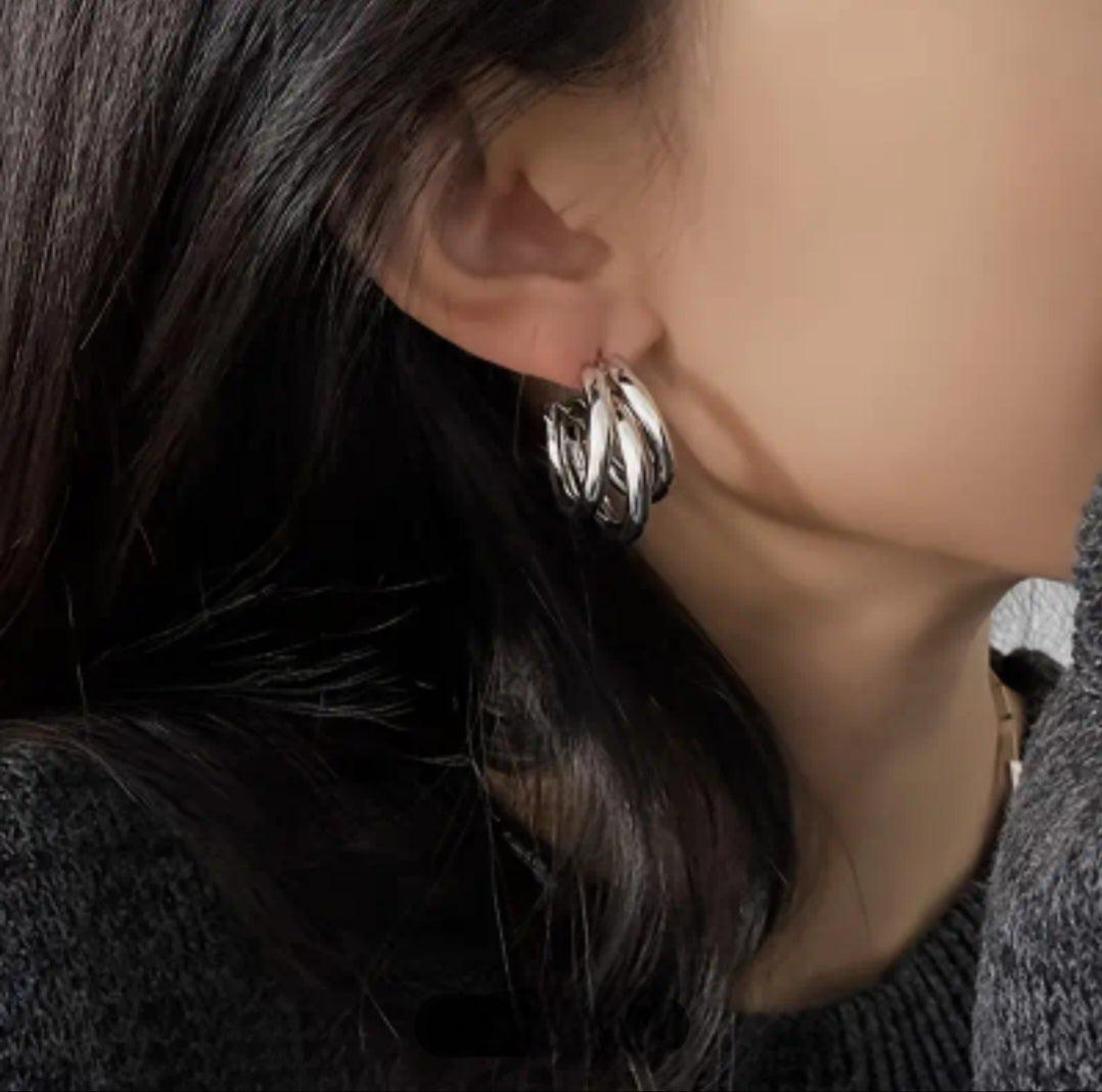 MoUi. New Tri-Layer Silver Hoop