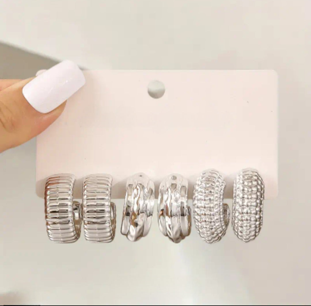 MoUi. New Silver Patterned Hoop Earring