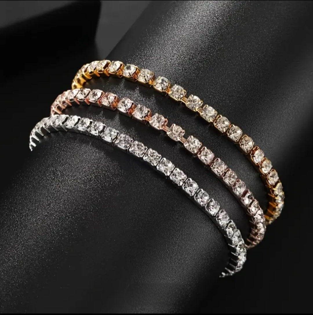 MoUi. New Silver Full Diamond Tennis Bracelet