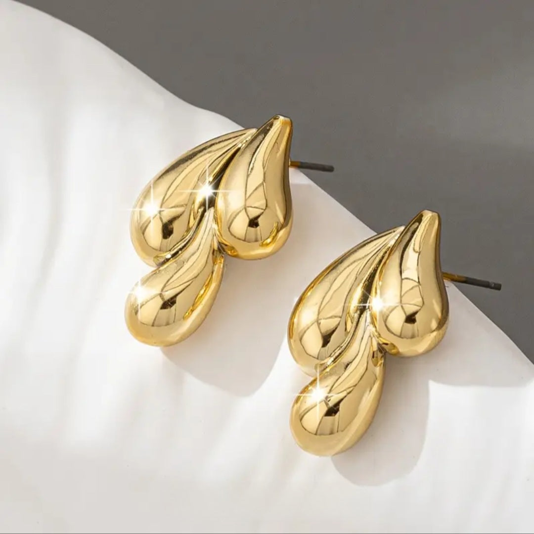 MoUi. New Gold Water Drop Earrings