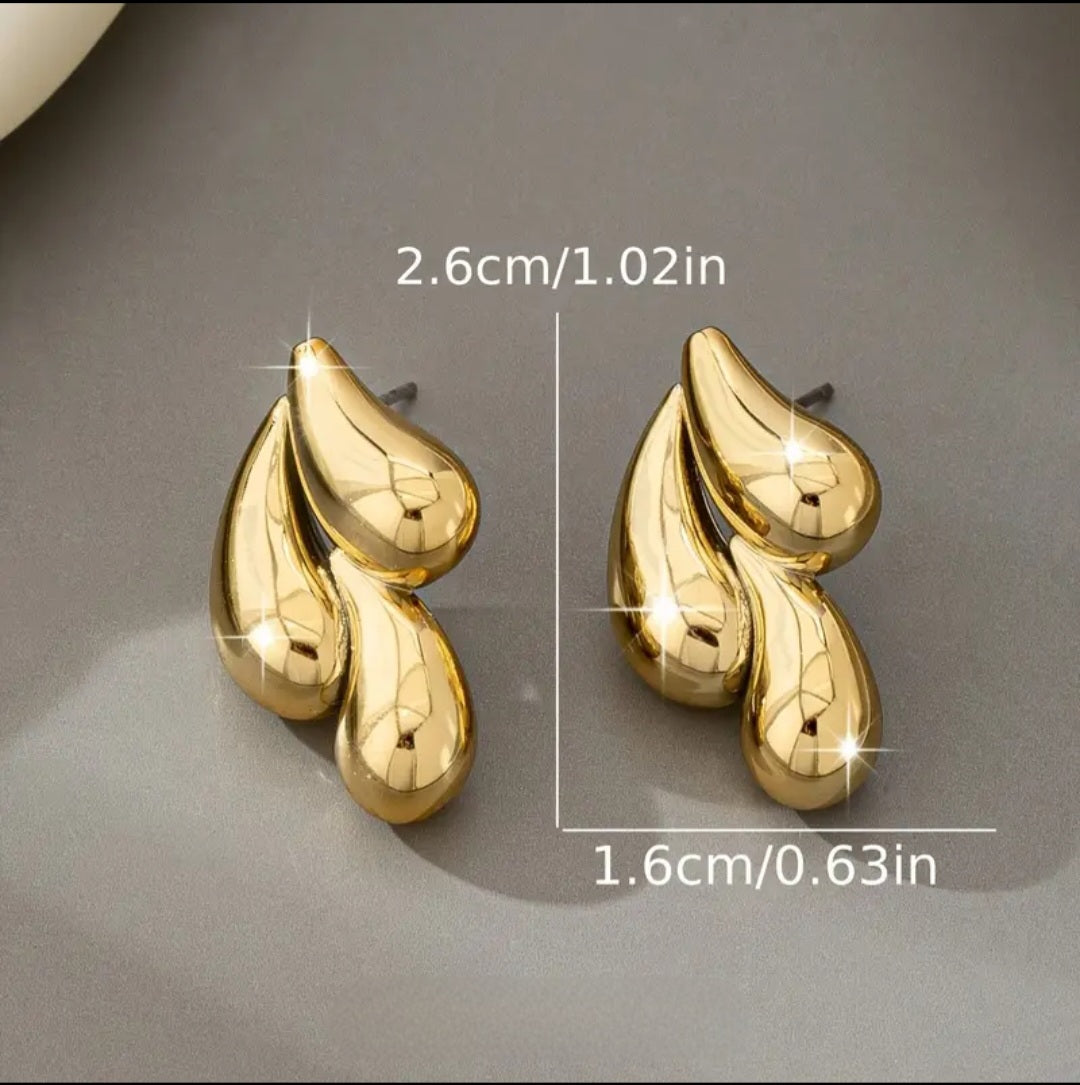 MoUi. New Gold Water Drop Earrings