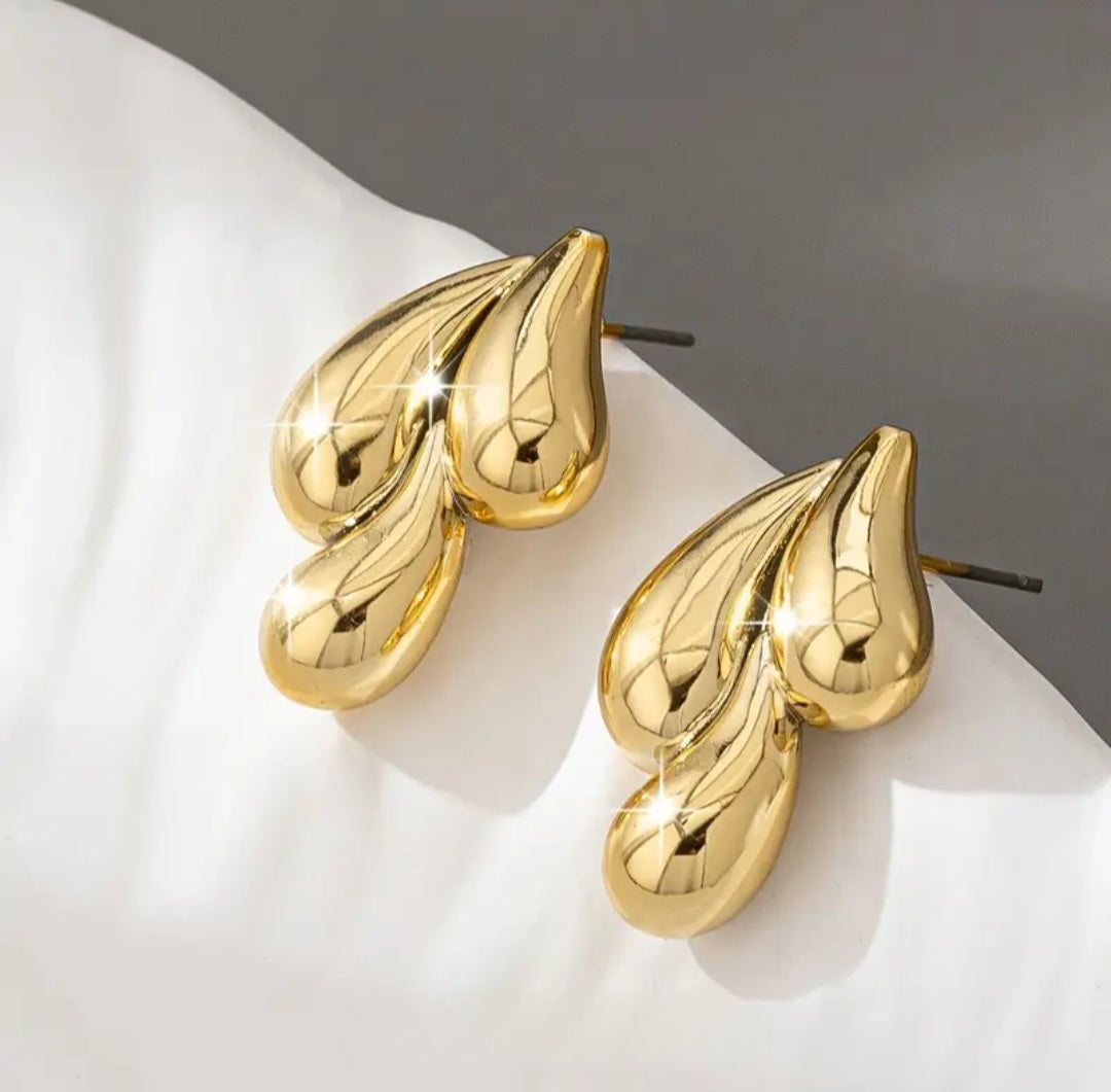 MoUi. New Gold Water Drop Earrings