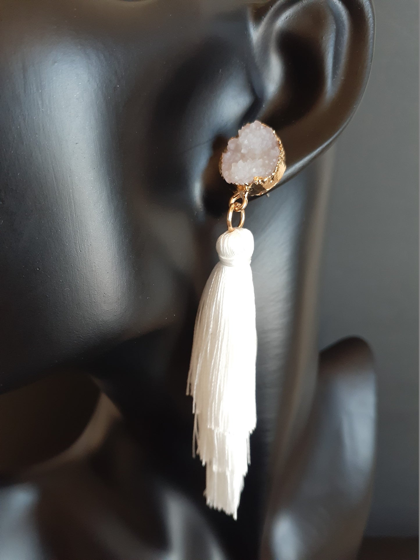 Gorgeous Faux Quartz White Tiered Cotton Drop