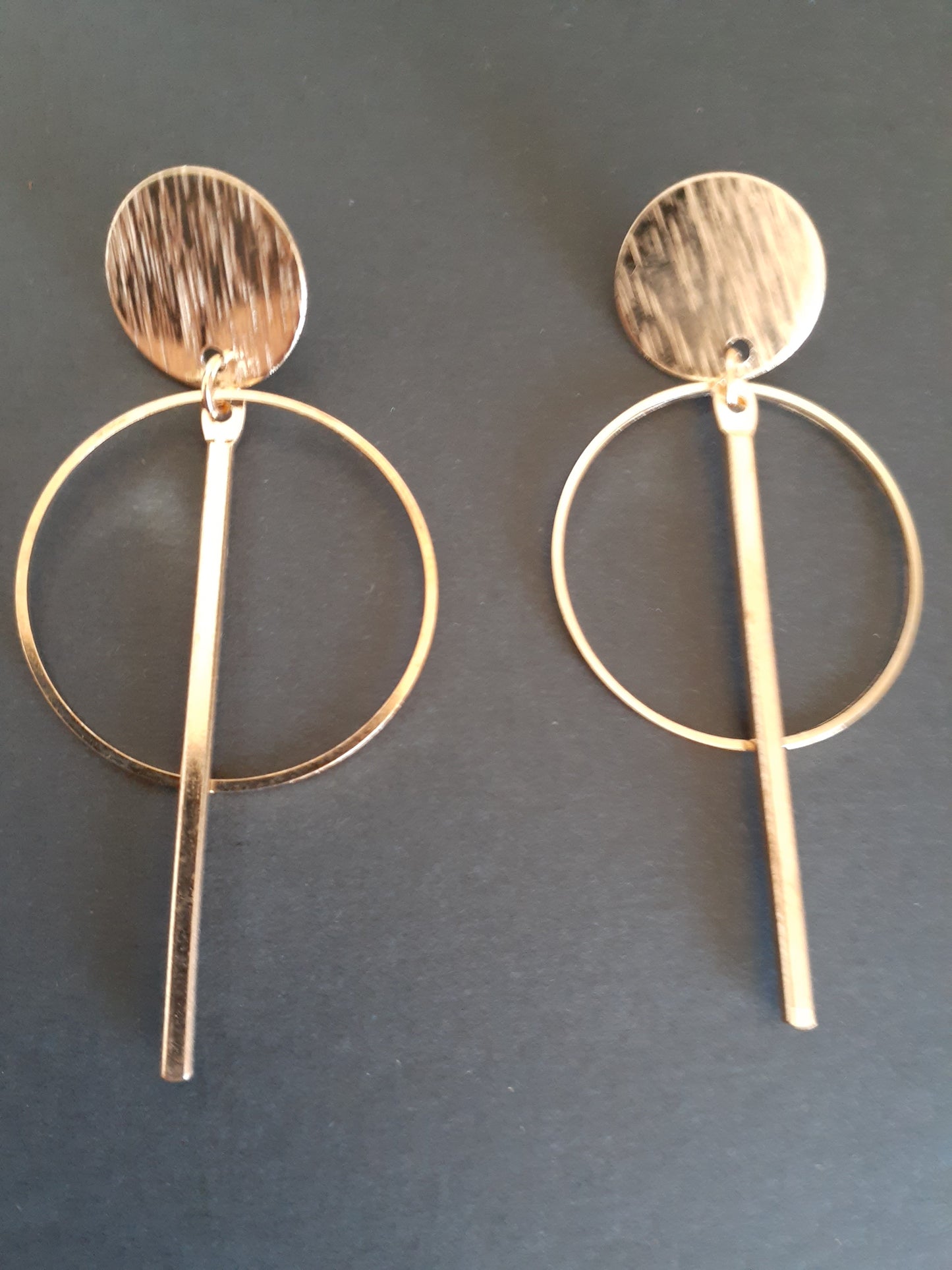 MoUi. Stylish Gold Circle and Line Drop