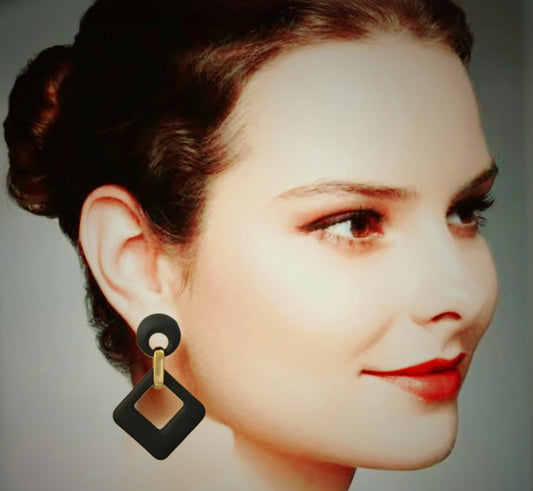 MoUi. New Bold Dangle Colours Range - Black