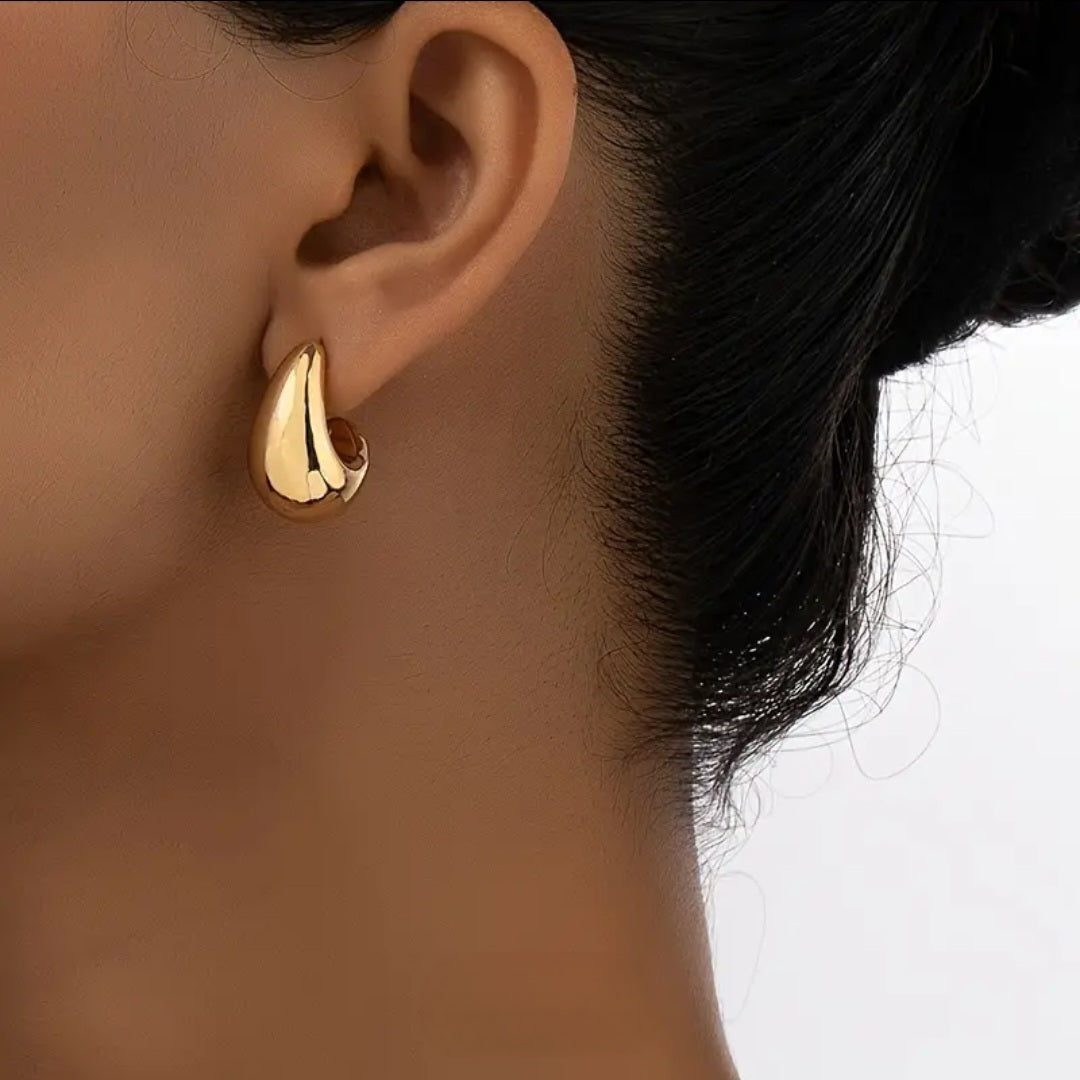 MoUi. New Gold Teardrop