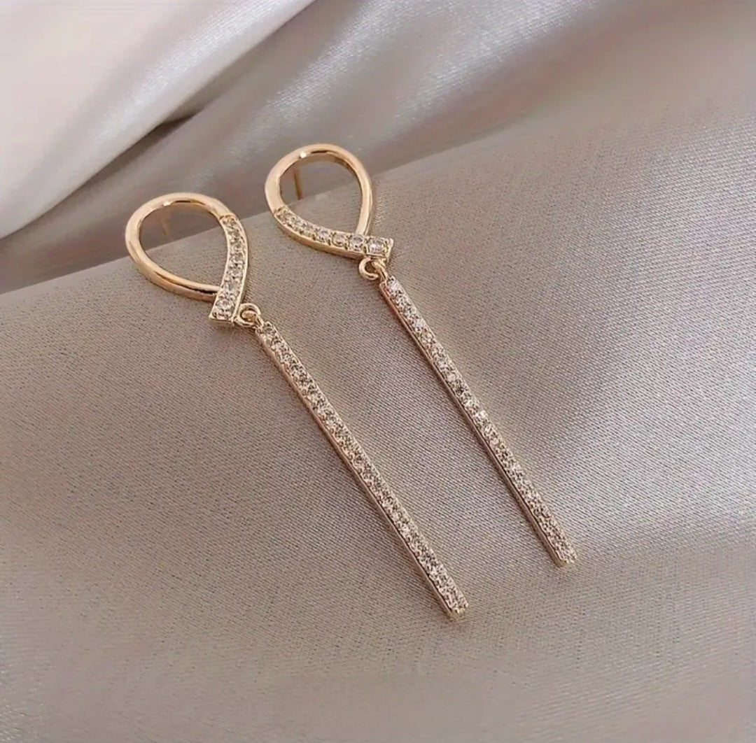MoUi. New Elegant Long Dangle with Sparkling Cubic Zirconia