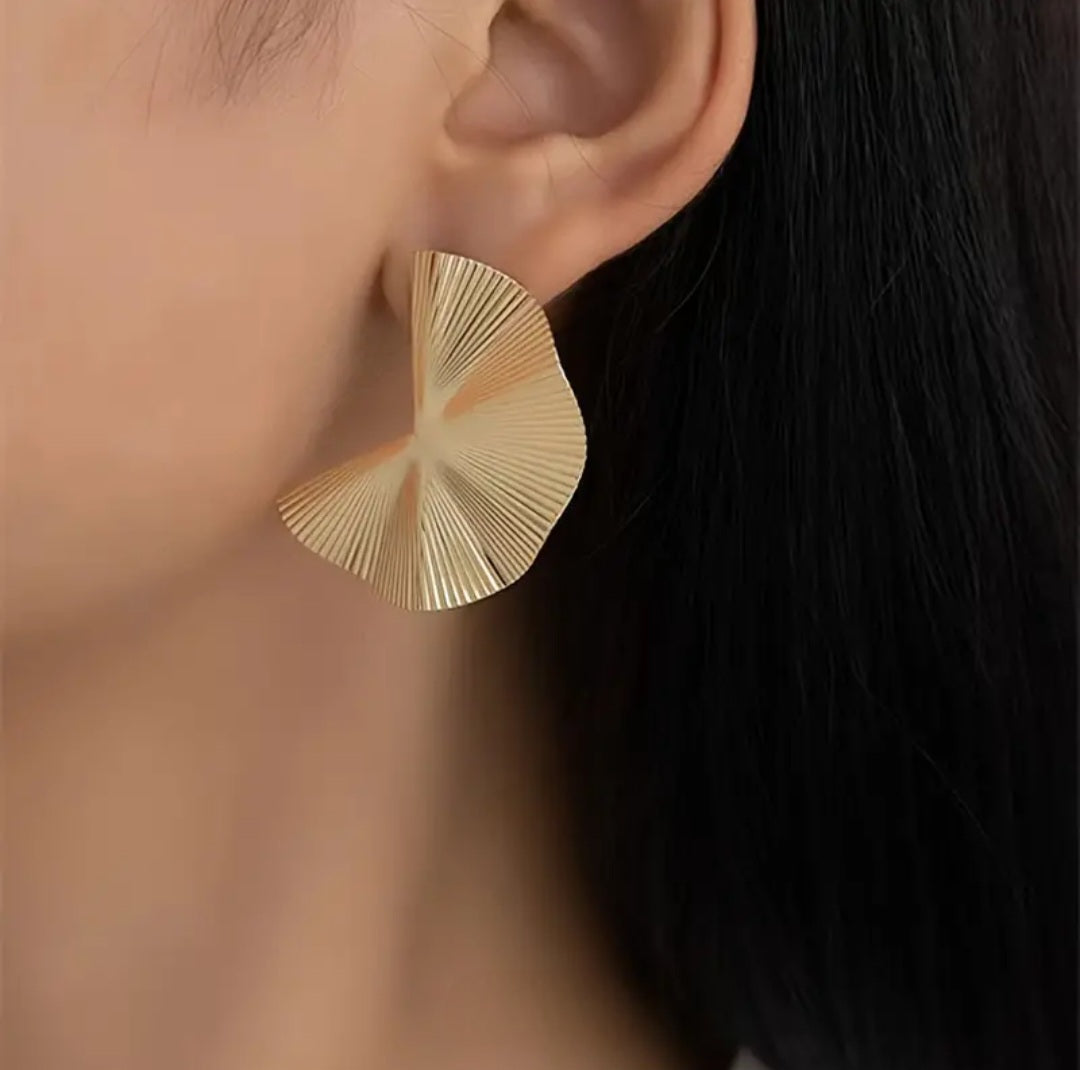 MoUi. New Fan Drop Gold
