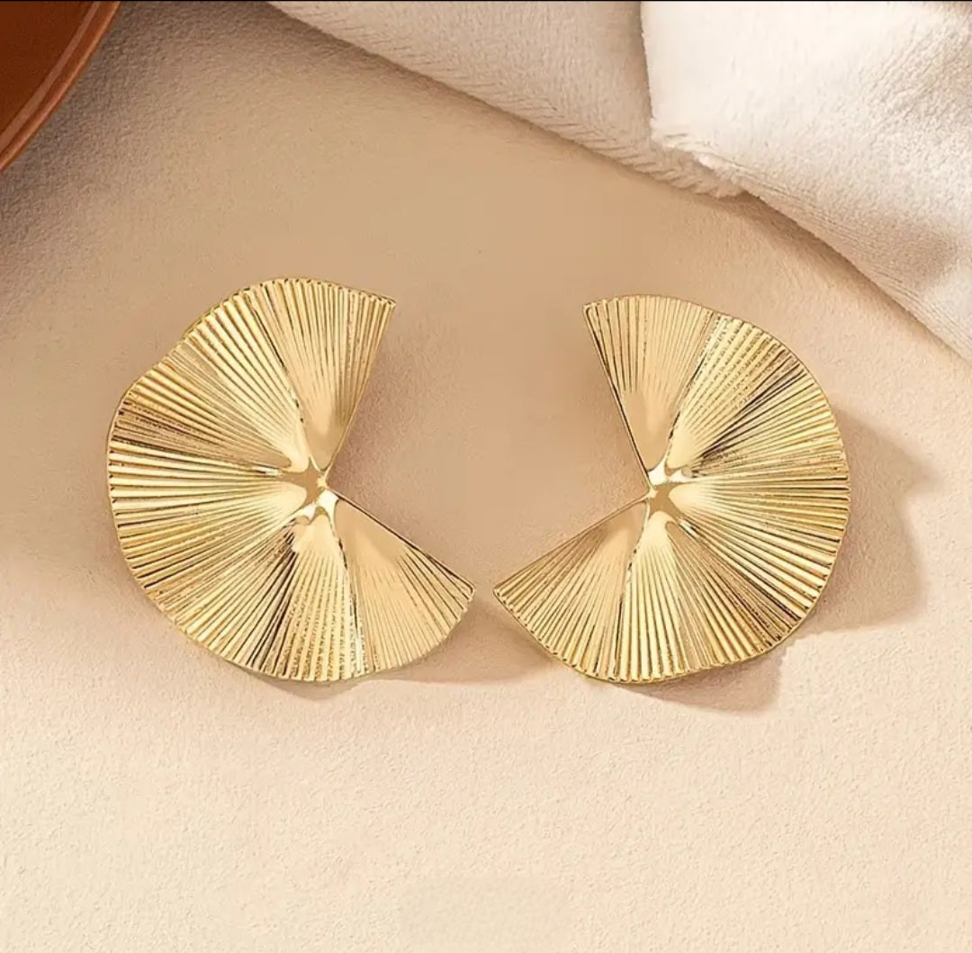 MoUi. New Fan Drop Gold