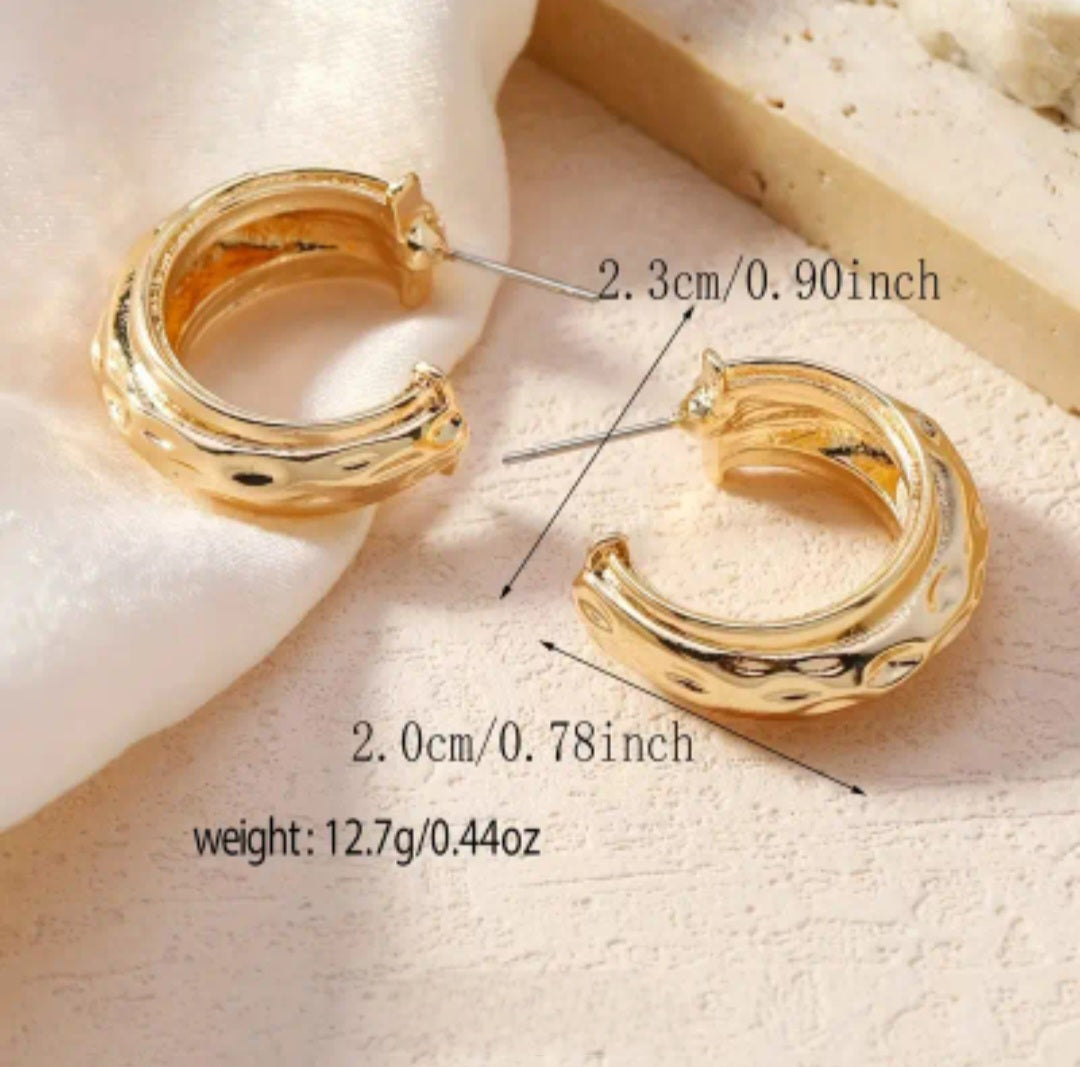MoUi. New Gold Hoop