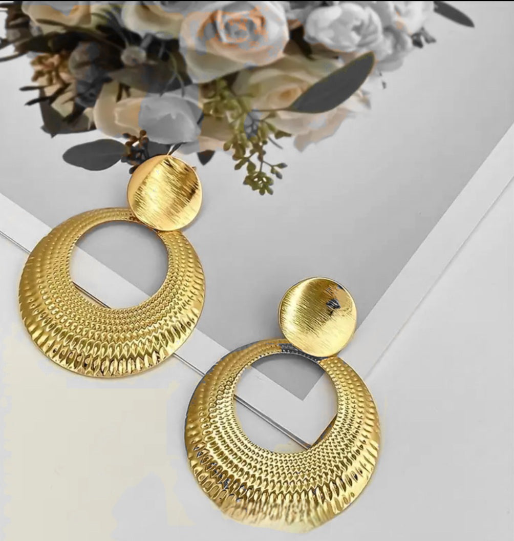 MoUi. New Gold Drop Hoop