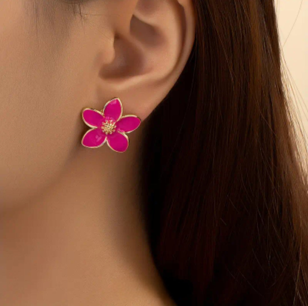 MoUi. New Fun Pink Flower Stud