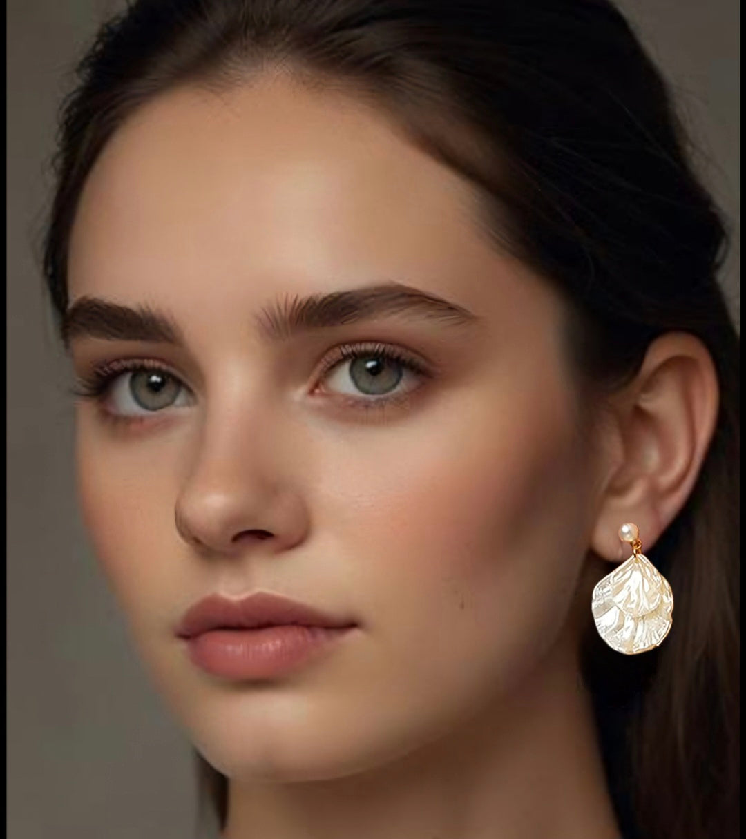 MoUi. New Chic Summer Shell Drop with Faux Pearl Accents