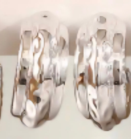 MoUi. New Silver Hoop Earring
