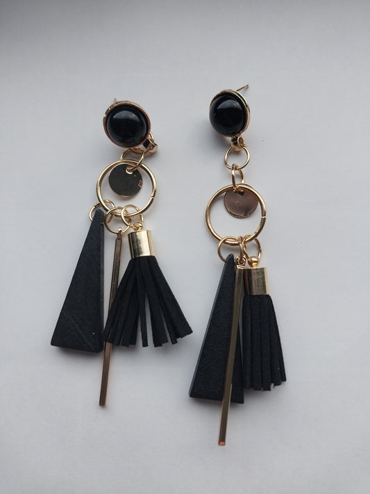 MoUi. Ravishing Black and Gold Dangle